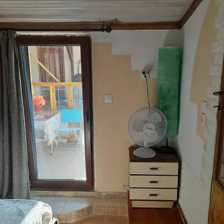 Vlassis Apts - 2 Space Eleni Rethymno Country house *